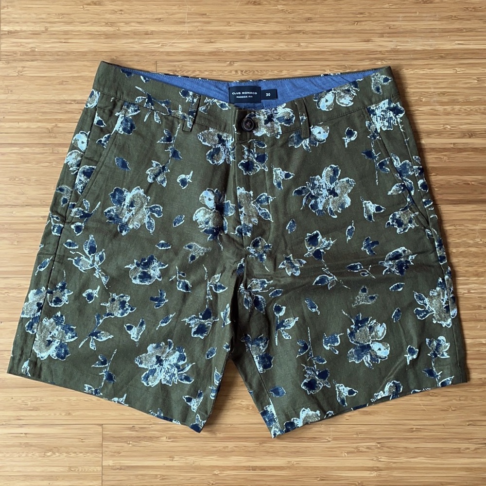 Club Monaco Olive Maddox Floral Shorts